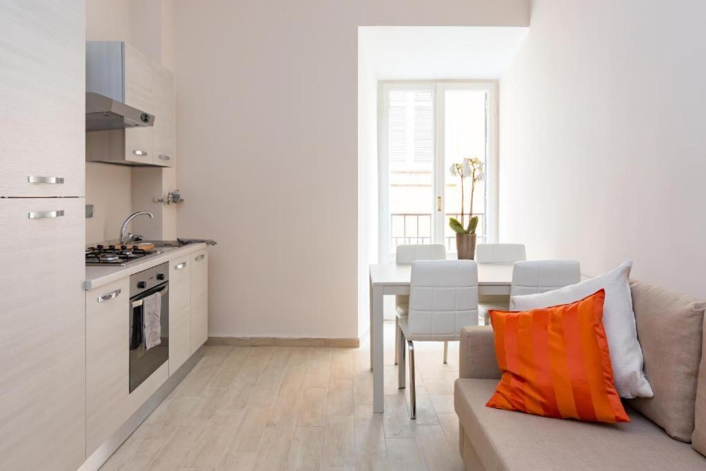 G-House Pettinari Apartment Rome Bagian luar foto