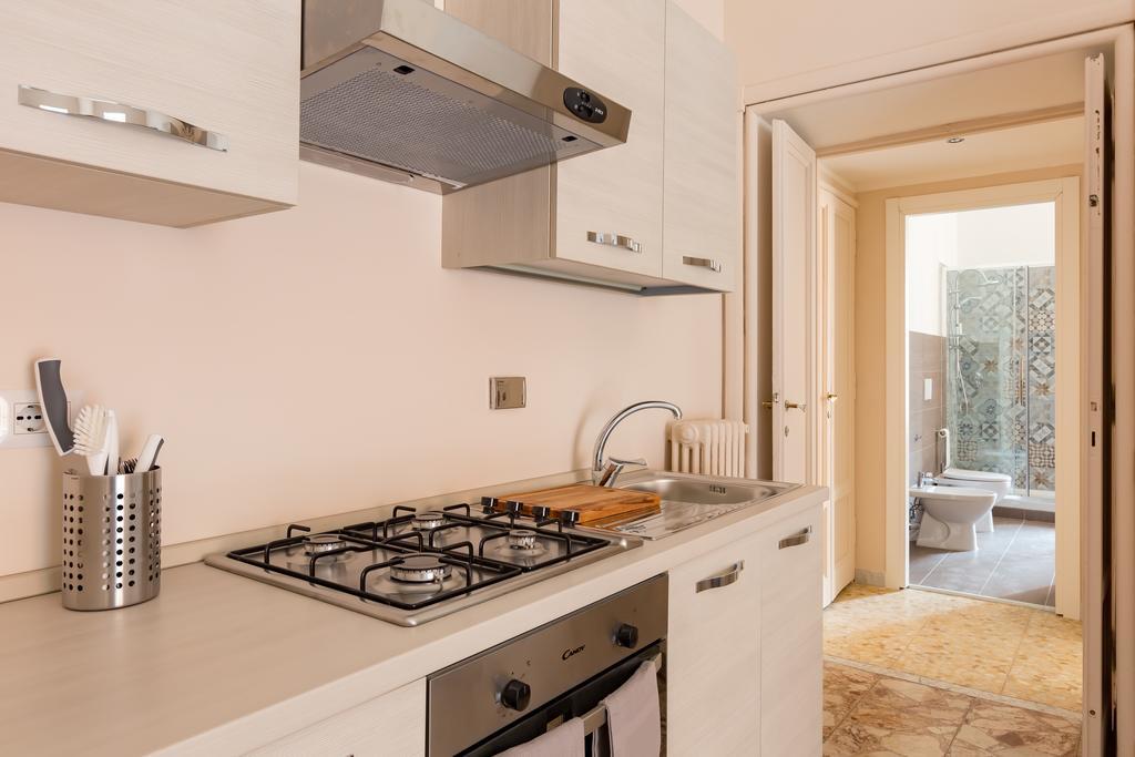G-House Pettinari Apartment Rome Bagian luar foto